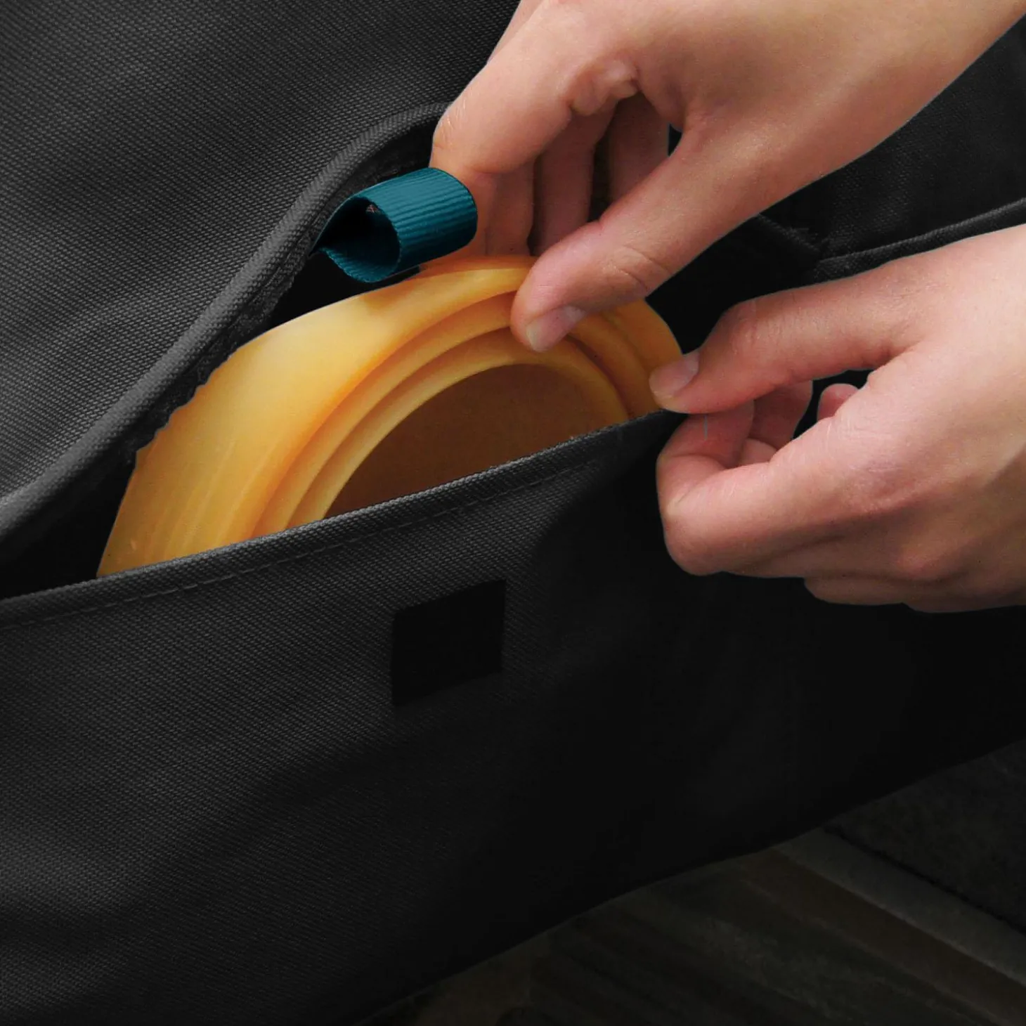 Rover Bucket Black Seat Cover