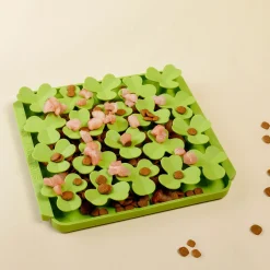 Spring Clover Green Foraging Mat