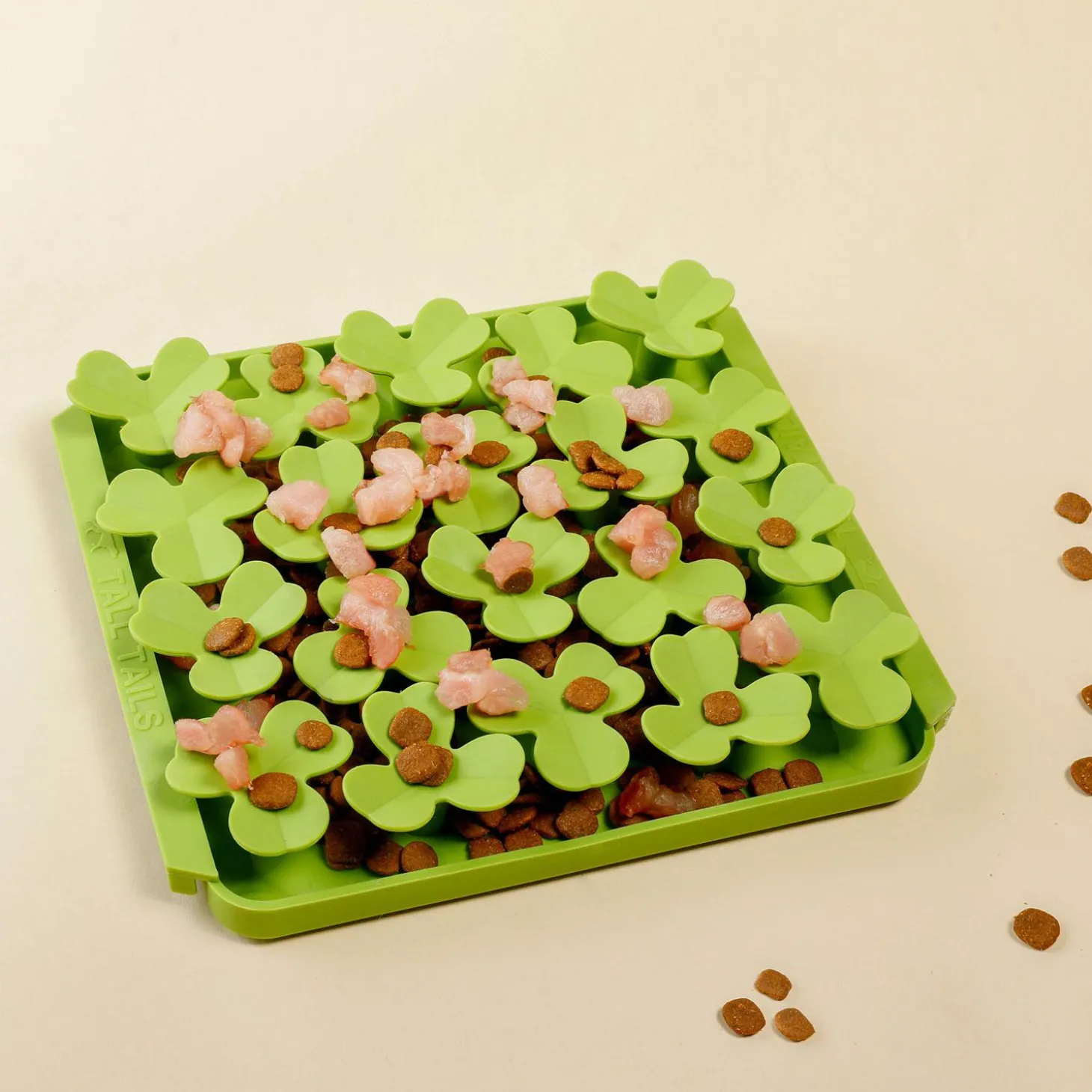 Spring Clover Green Foraging Mat